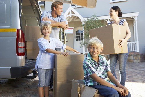 Local moving service assisting a flat move in Kingston upon Thames